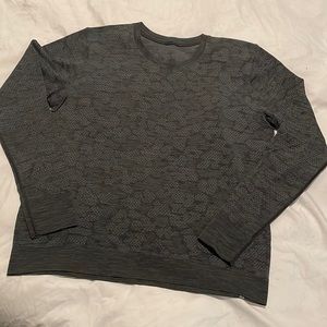 Women’s Lululemon Breathe Top